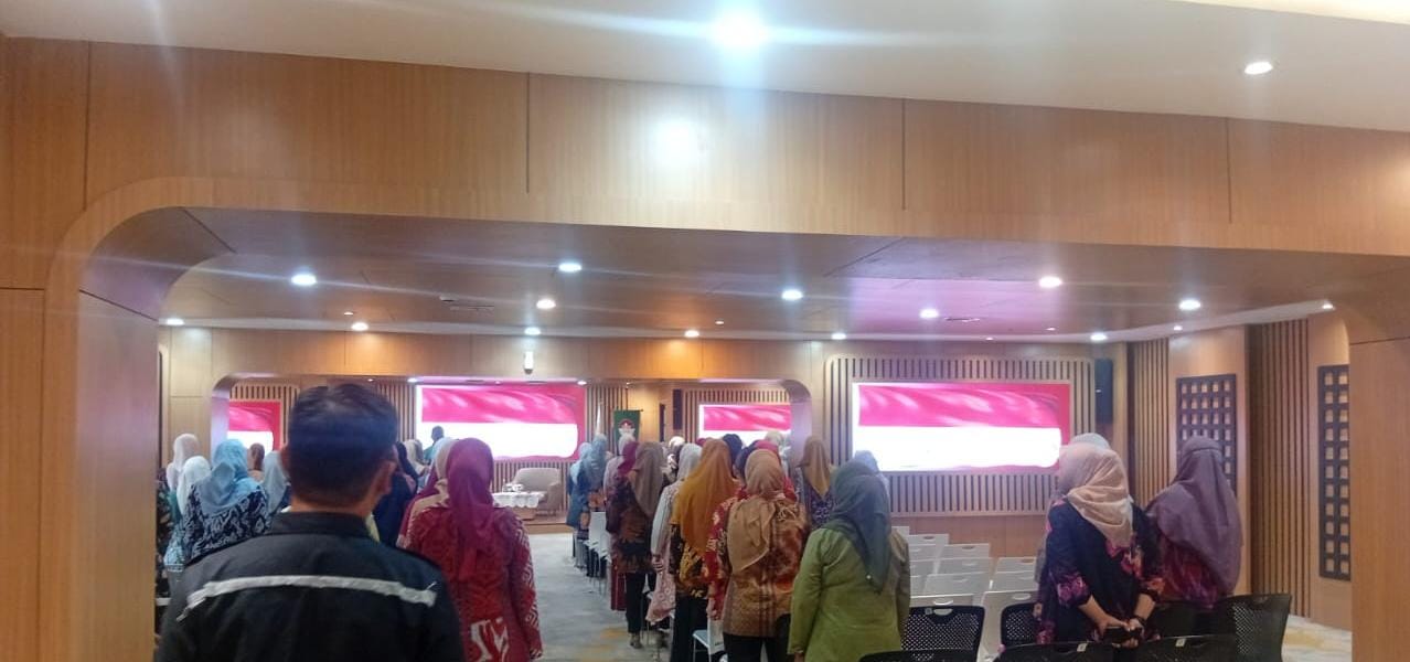 Book Bedah Buku “Lansia Bahagia” Karya 15 Penulis Lansia,